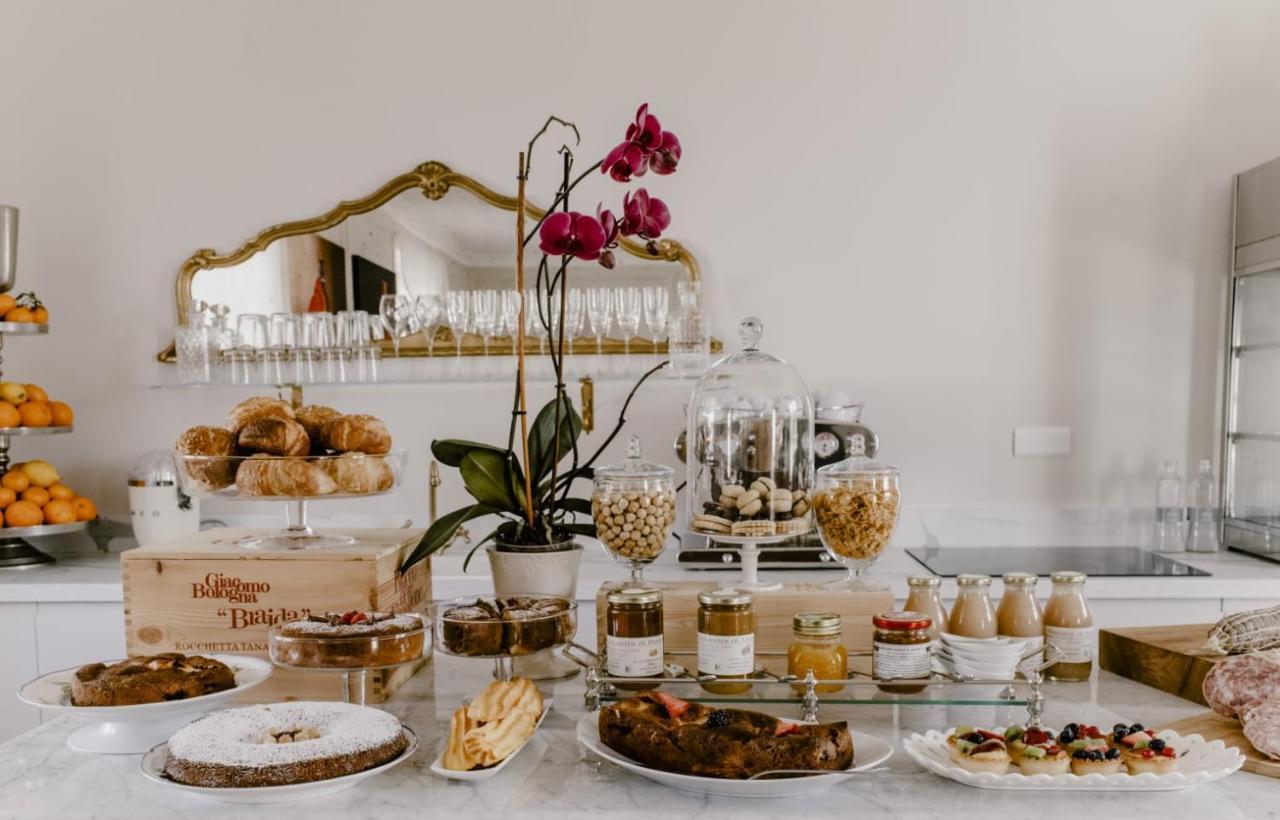 Borgo Piani - Camere Di Charme Mango Εξωτερικό φωτογραφία