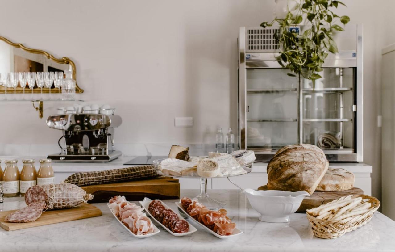 Borgo Piani - Camere Di Charme Mango Εξωτερικό φωτογραφία